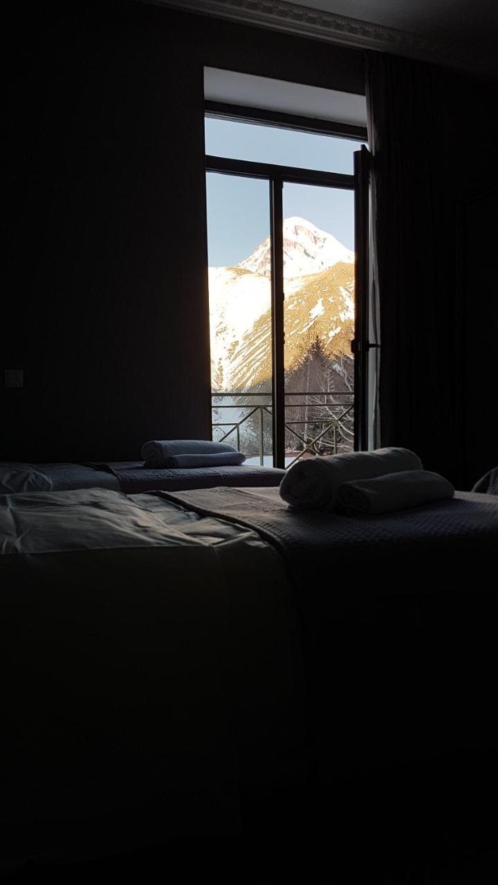 Hotel Elegant Kazbegi Esterno foto